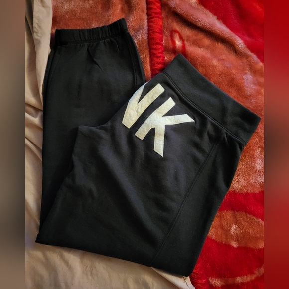 Vs pink vintage sweatpants, size large. - Picture 7 of 11